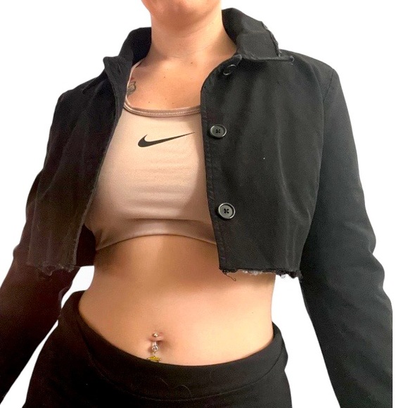 Black cropped jean jacket - Picture 1 of 4